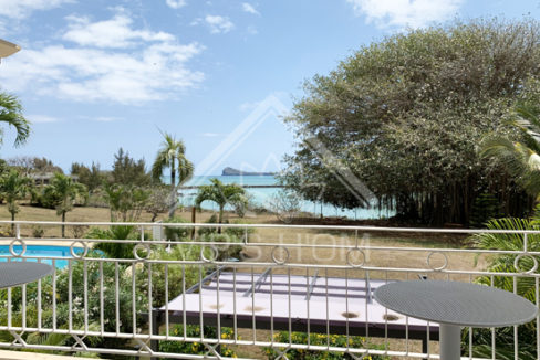 Belle villa 4 chambres à louer pied dans l'eau dans une résidence fessant face au Coin de Mire