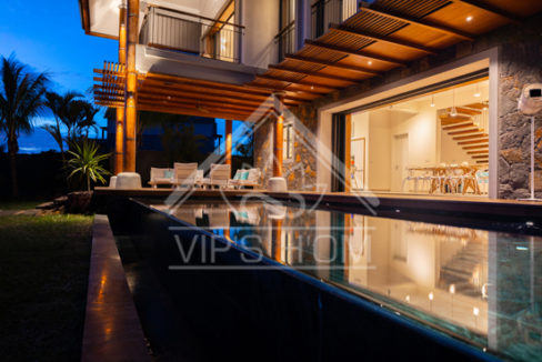 Luxueuse villa 6 chambres à vendre dans une marina sur la côte ouest de Maurice