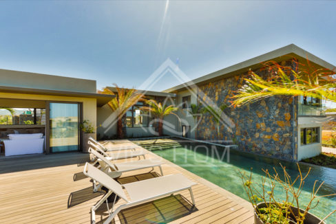 Élégante Villa de Luxe en Bord de Mer : Votre Oasis Exclusive sur la Côte Est de Maurice