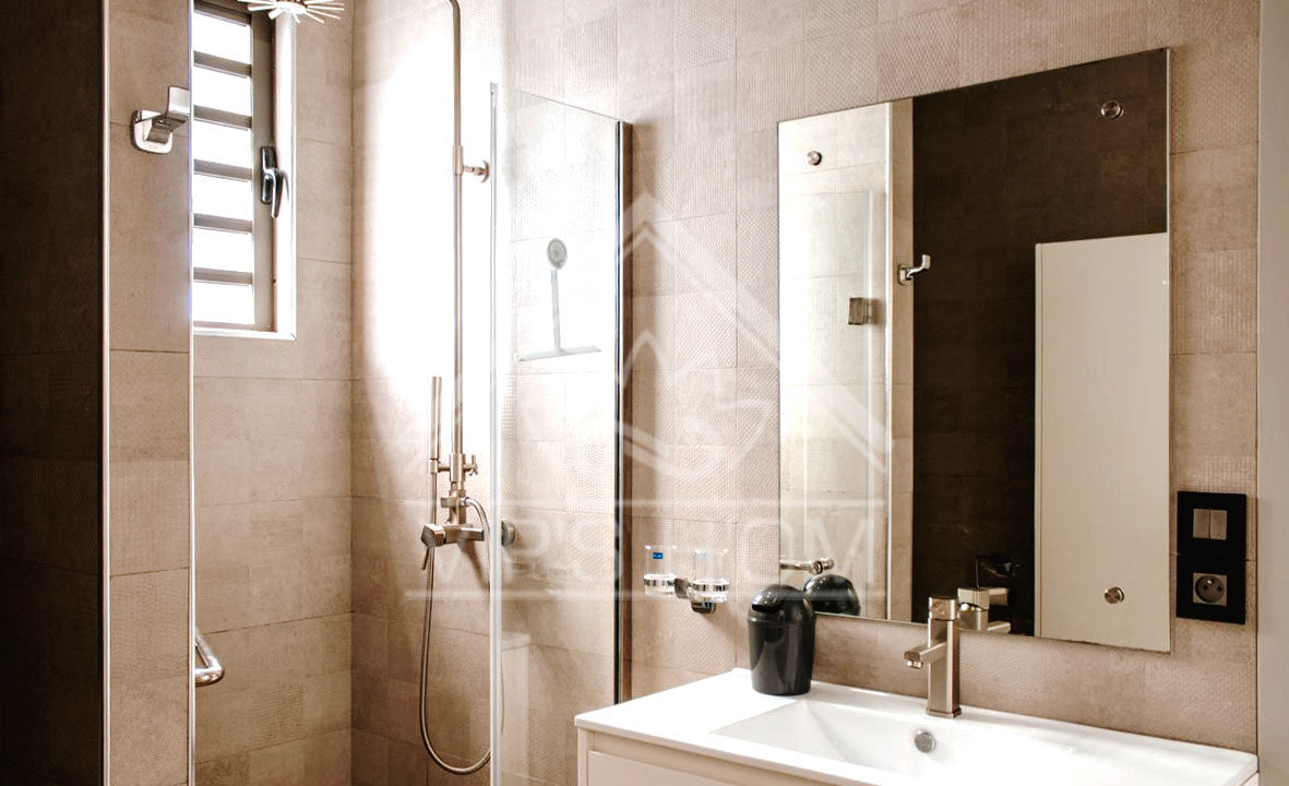 Salle de bain contemporaine – Beau Plan