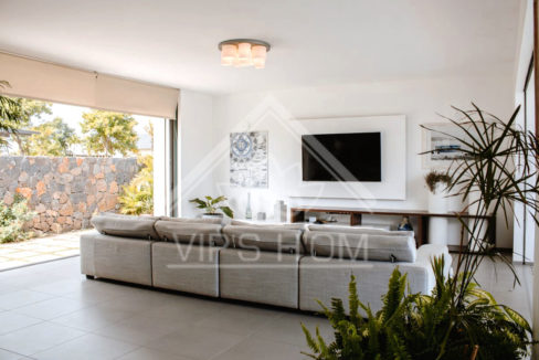 villa-beau-plan-salon-lumineux